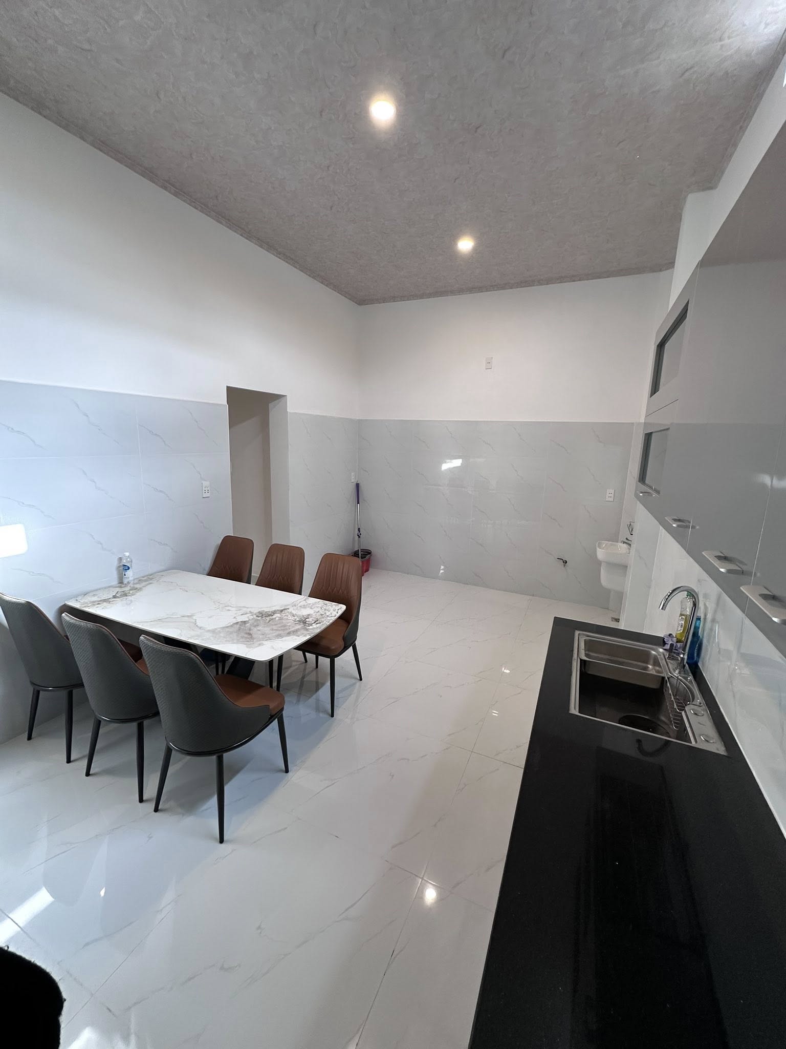 🔴NHÀ ĐẸP 2 TẦNG NGUYỄN CÔNG HOAN 125M2 NGANG 6.4M-4