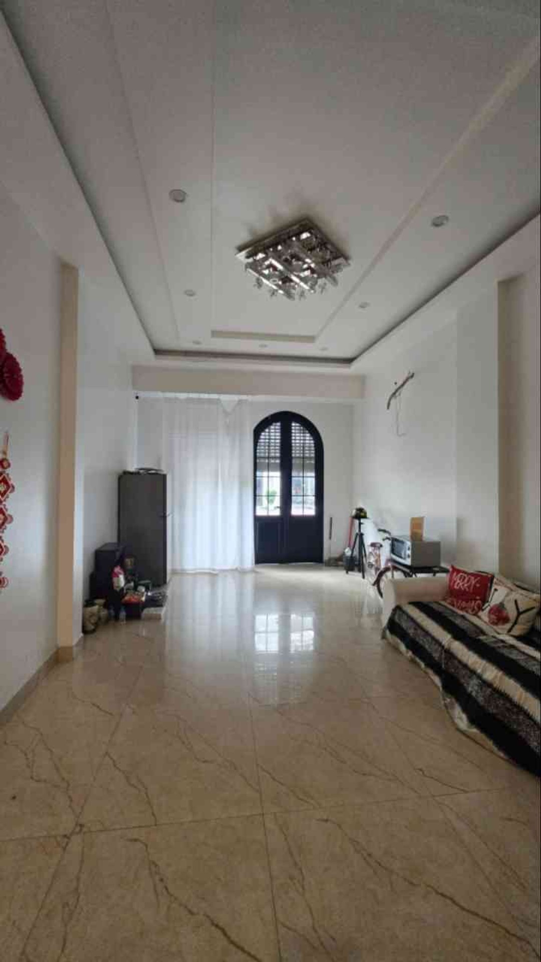 Bán nhà 5 tầng có thang máy - Phố đi bộ Thế Lữ