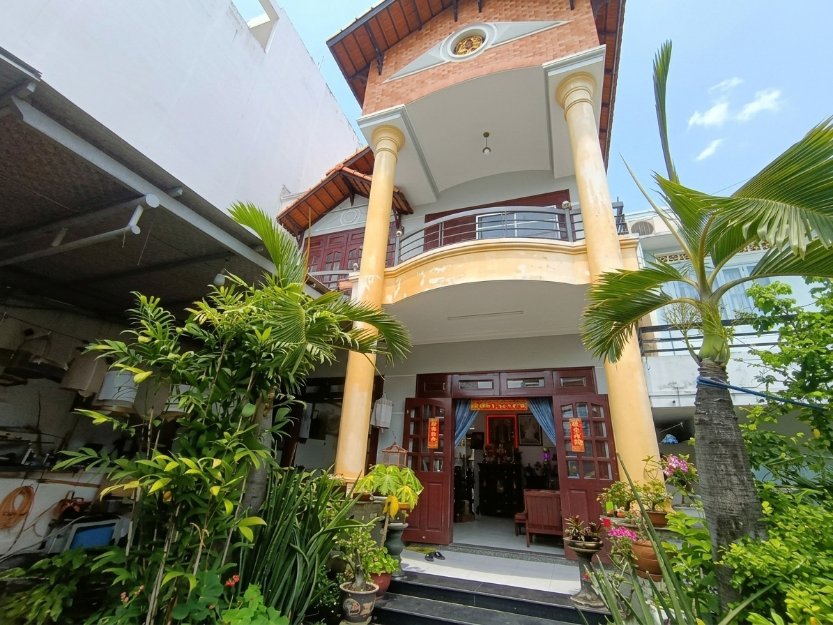 D2785* Biệt thự ngang 8m cạnh Emart Phan Văn Trị, giá 25.x tỷ!