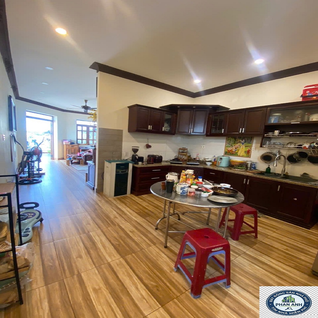 Nhà mặt tiền Dương Đình Hội – 4 tầng với 150m² đất mà chỉ có 15 tỏi hơn...