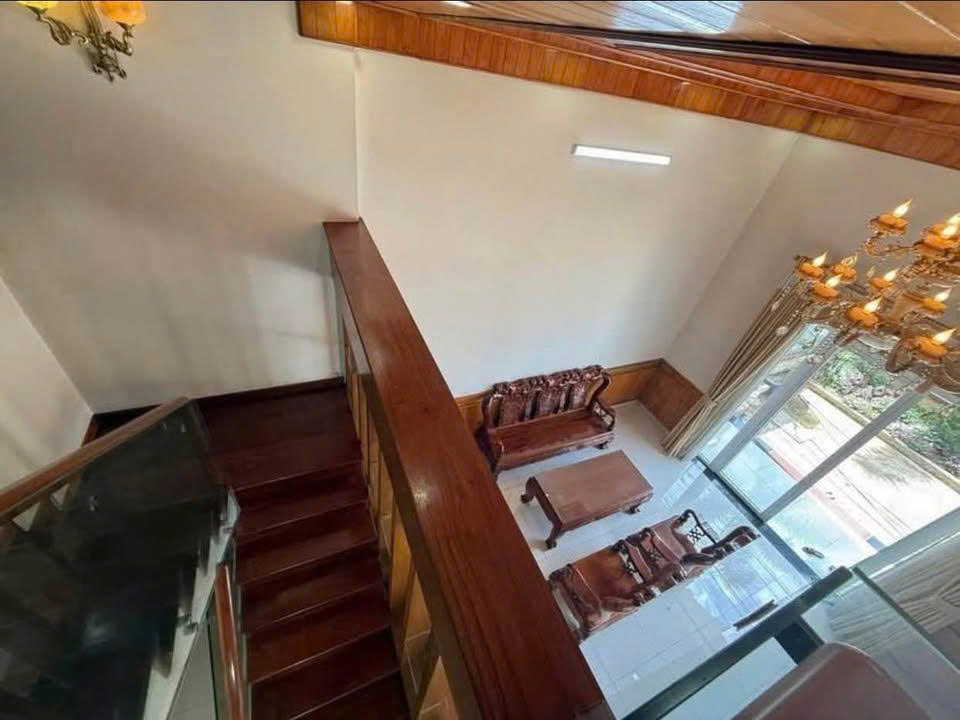 Bán Nhà mái thái 300m2 mặt tiền view hồ Nam Sơn Liên Nghĩa Đức Trọng Lâm Đồng Giá 7tỷ9