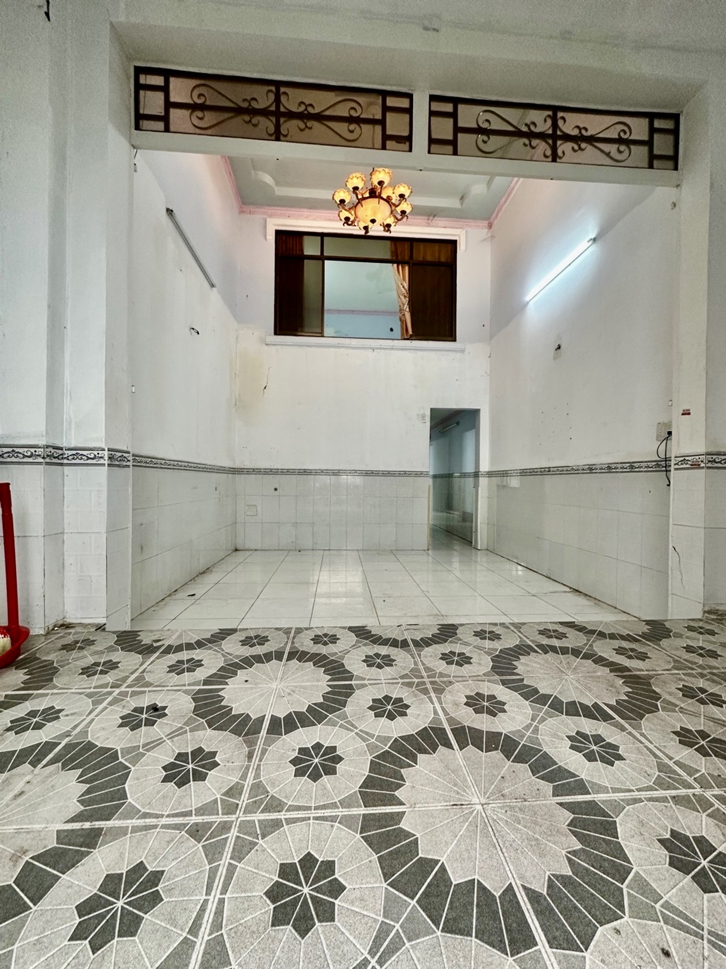 BÁN NHÀ GẦN HẺM XE HƠI TẠ QUANG BỬU – QUẬN 8 – 57M2 - 3PN – NHỈNH 5 TỶ- LH 0784968131