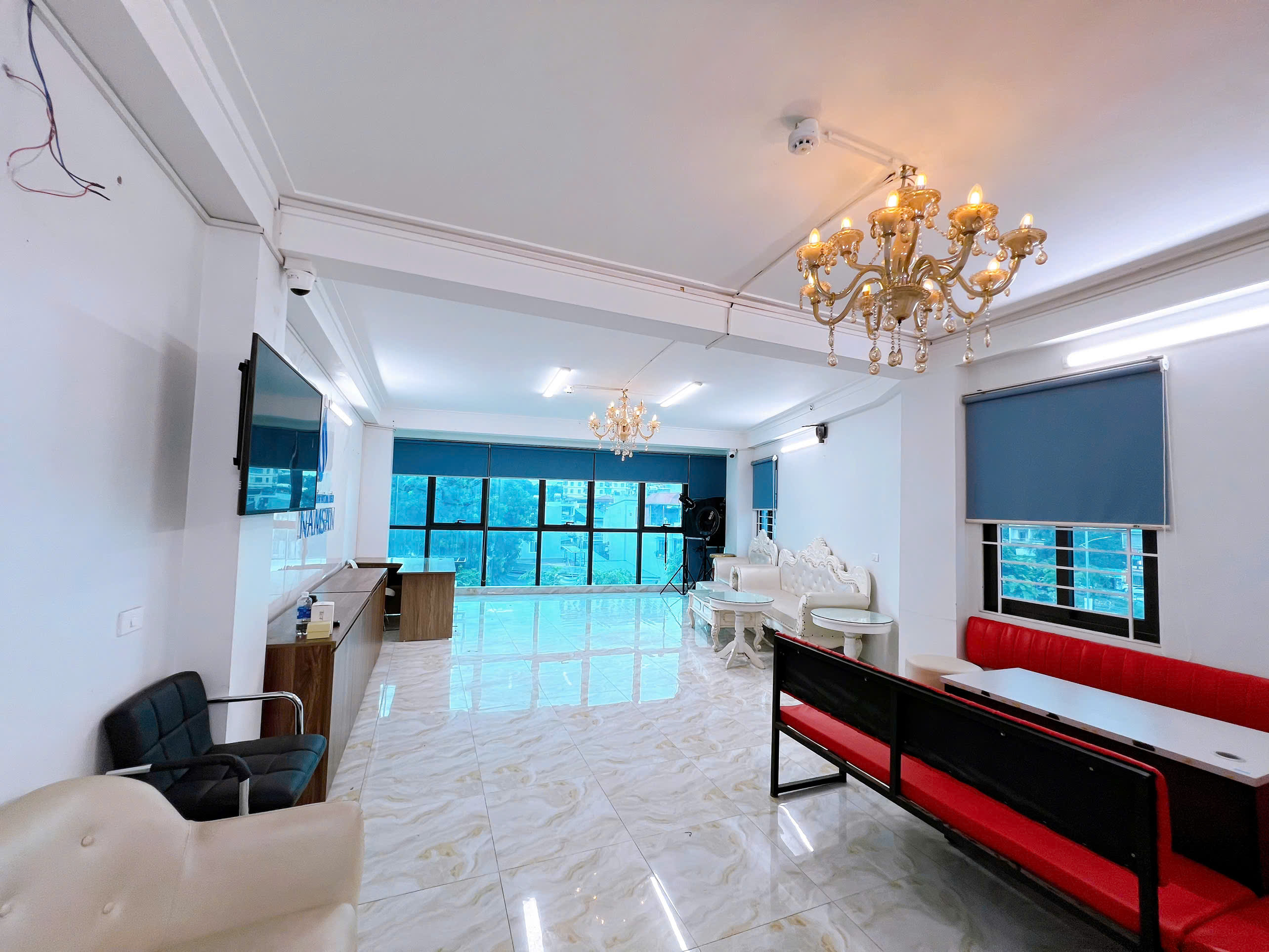 CHO THUÊ 1 TẦNG VĂN PHÒNG TRONG TÒA NHÀ 7 TẦNG – ĐỊNH CÔNG, HOÀNG MAI