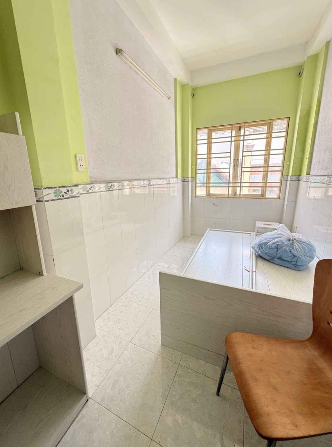 Nhà mới QUẬN 3, Nguyễn Đình Chiểu, 2.2 x 10 (22 m2), 4.95 tỷ