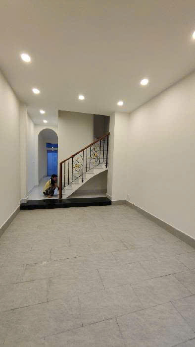 CHÍNH CHỦ CẦN BÁN NHÀ 3 TẦNG MẶT TIỀN HXH 8M Đ.NGUYẼN HUY TỰ, QUẬN 1- DT 50M2- CHỈ 10M RA MT HOÀNG SA- VỊ TRÍ SIÊU ĐẸP- 0938676685 GIANG GIANG