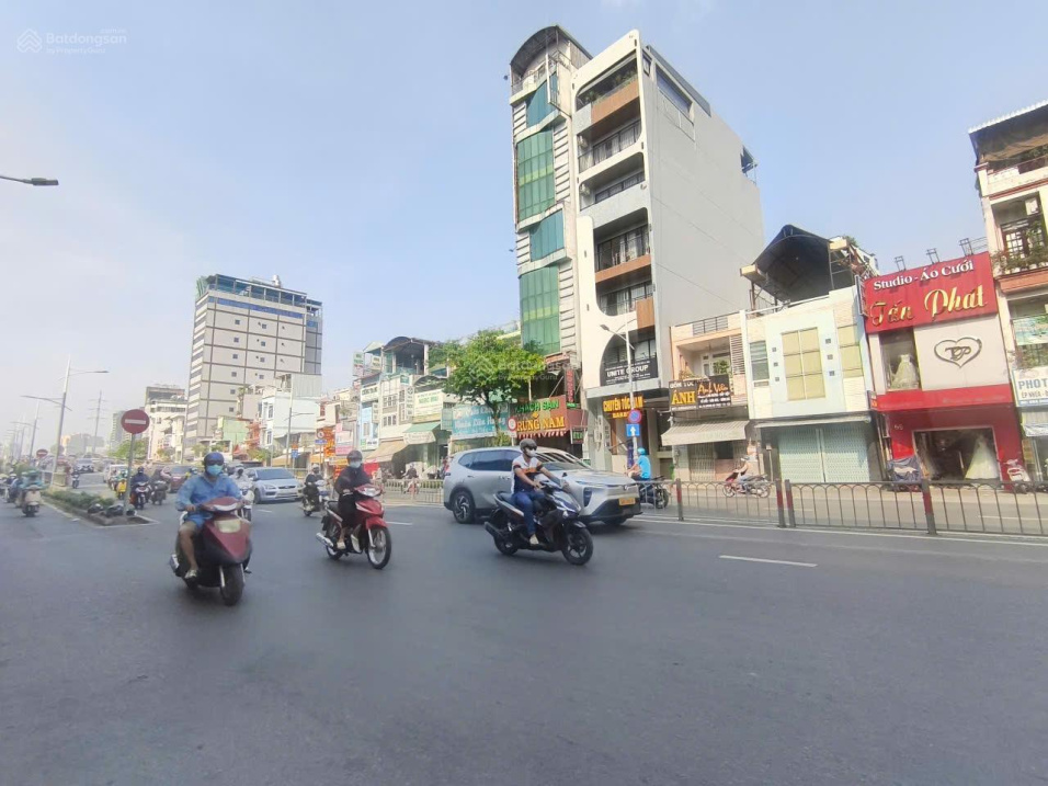 Bán nhà Dương Bá Trạc xe hơi thông hẻm - 4,5 x 14m - Nhỉnh 8 tỷ tỷ