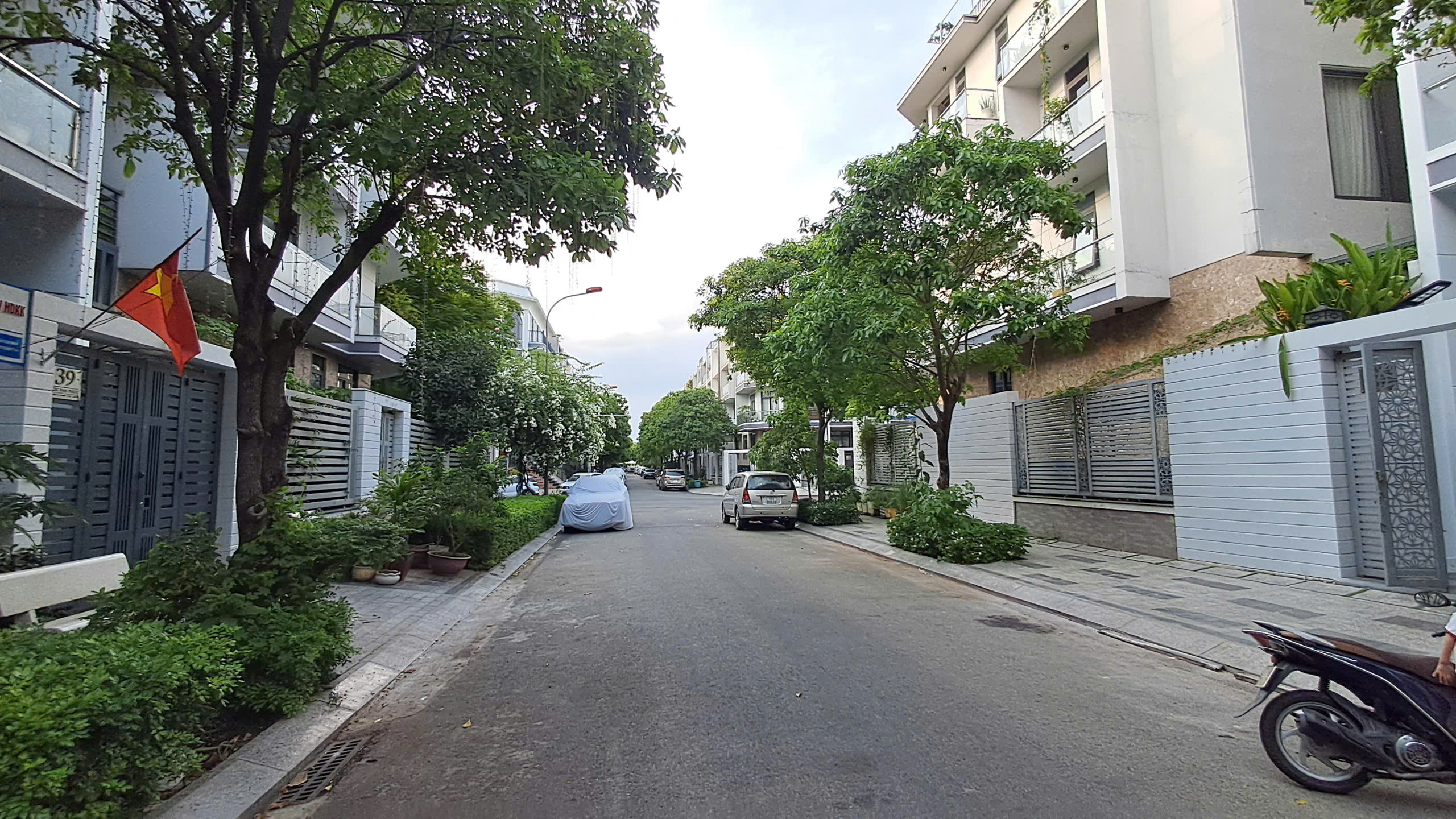 Bán Nhà Mặt Tiền Đường Số 16 Khu Đô Thị Vạn Phúc - phường Hiệp Bình Phước - Thành Phố Thủ Đức