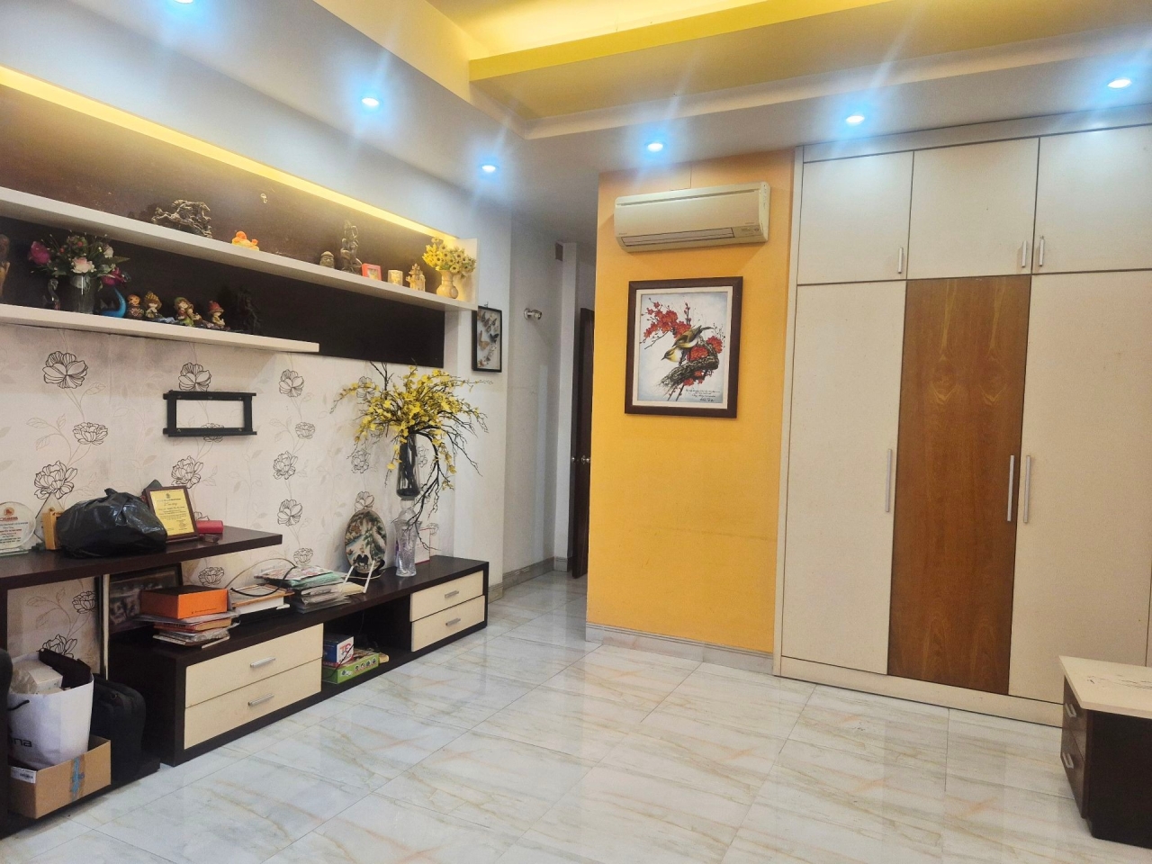 H2792* M.Tiền 4 tầng gần Chợ Hạnh Thông Tây, 10.x Tỷ