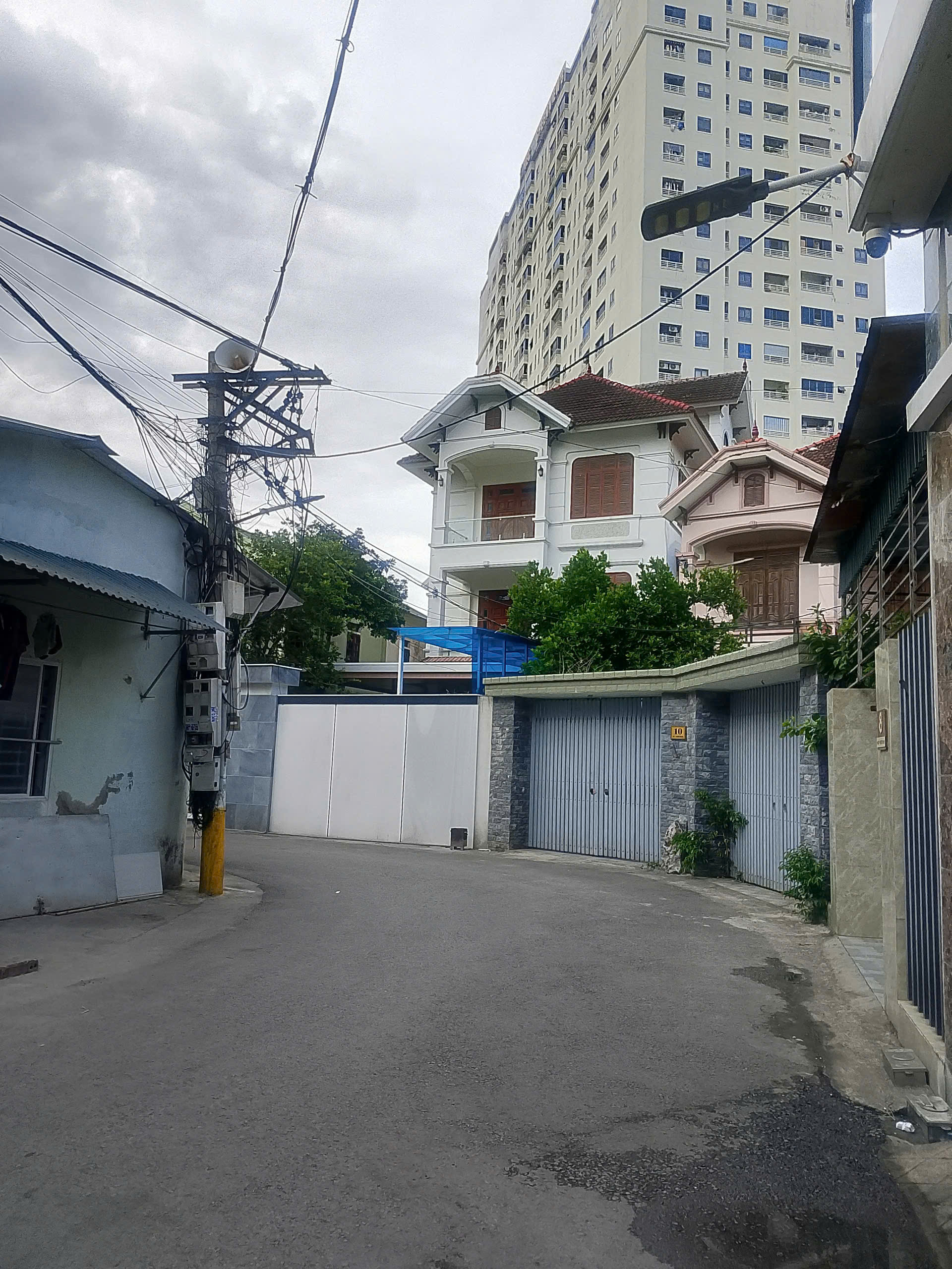 CẮT LỖ SÂU – BÁN GẤP LÔ ĐẤT VÀNG NGUYỄN THÁI HỌC (P. THÀNH VINH - Nghệ An)