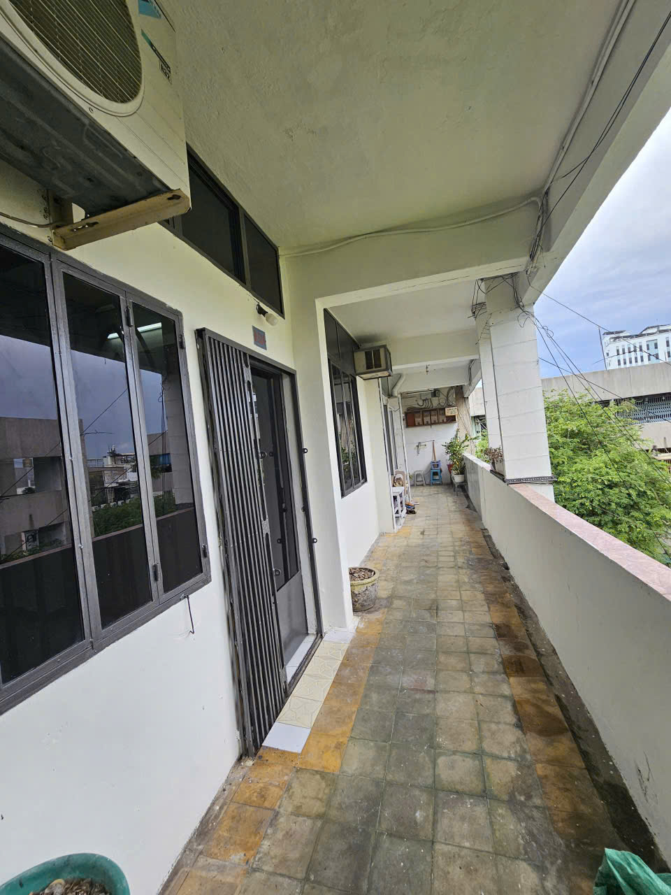 Cần bán căn hộ tại chung cư Chợ Quán, đường Trần Bình Trọng, P1, Quận 5, TP. Hồ Chí Minh.