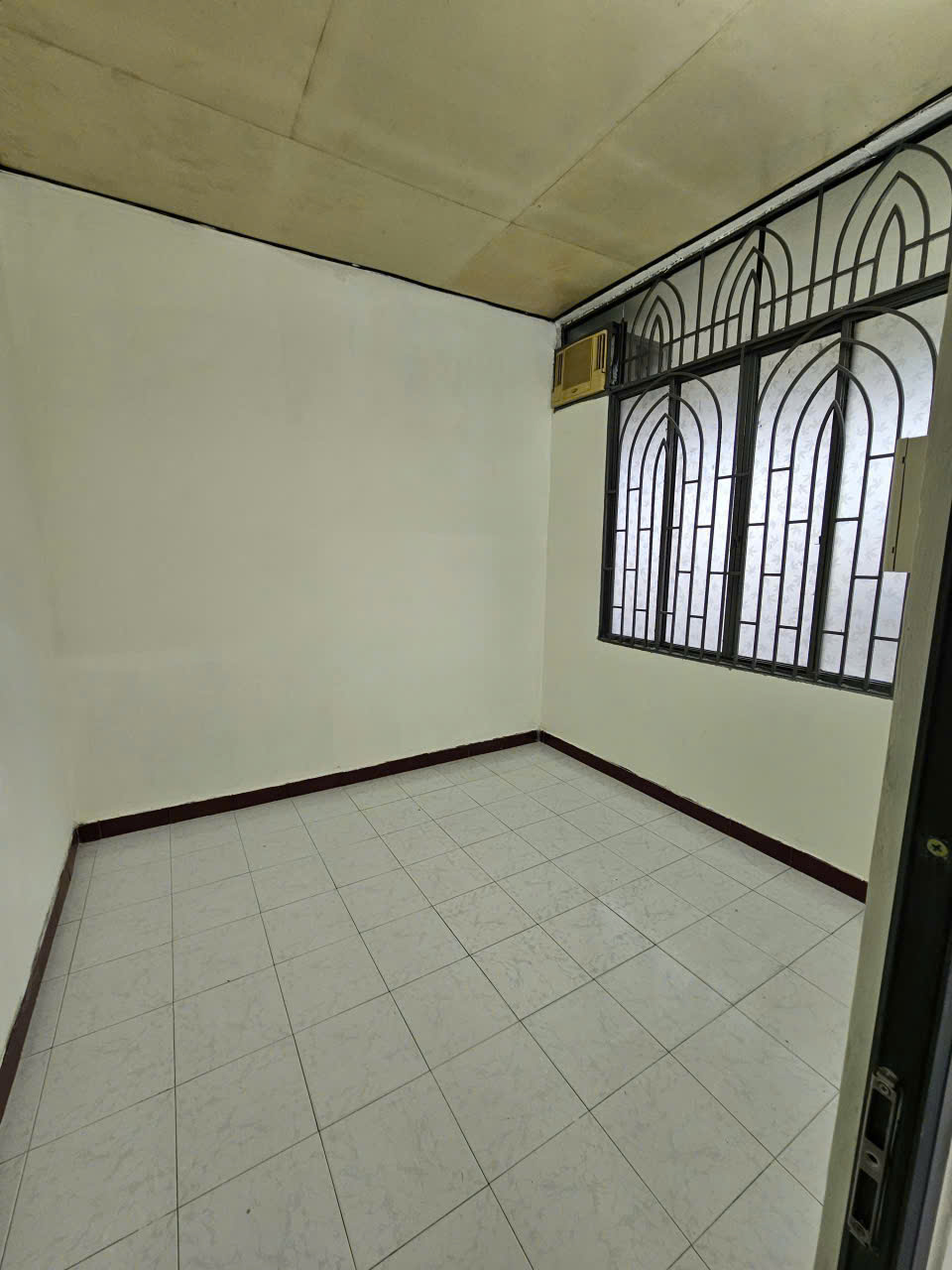 Cần bán căn hộ tại chung cư Chợ Quán, đường Trần Bình Trọng, P1, Quận 5, TP. Hồ Chí Minh.-4