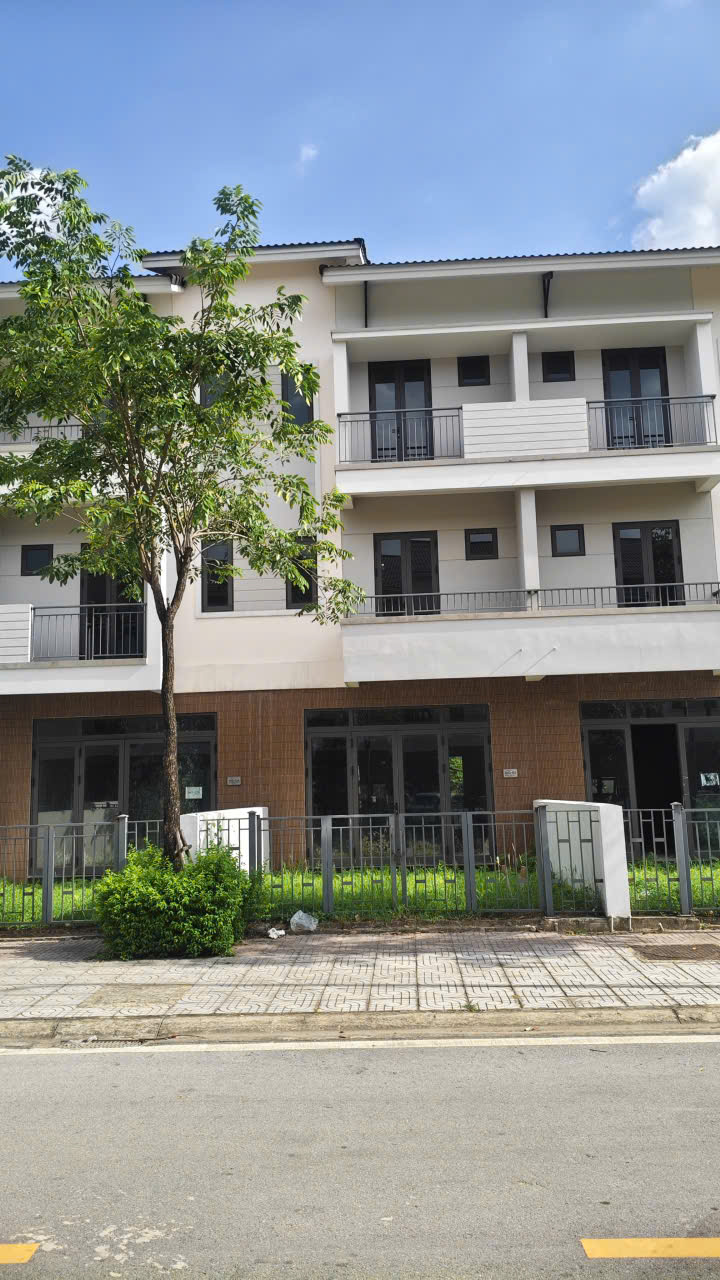 SHOPOHOUSE ÁP GÓC 120M² – CENTA RIVERSIDE VSIP TỪ SƠN Giá chỉ 8,1 tỷ