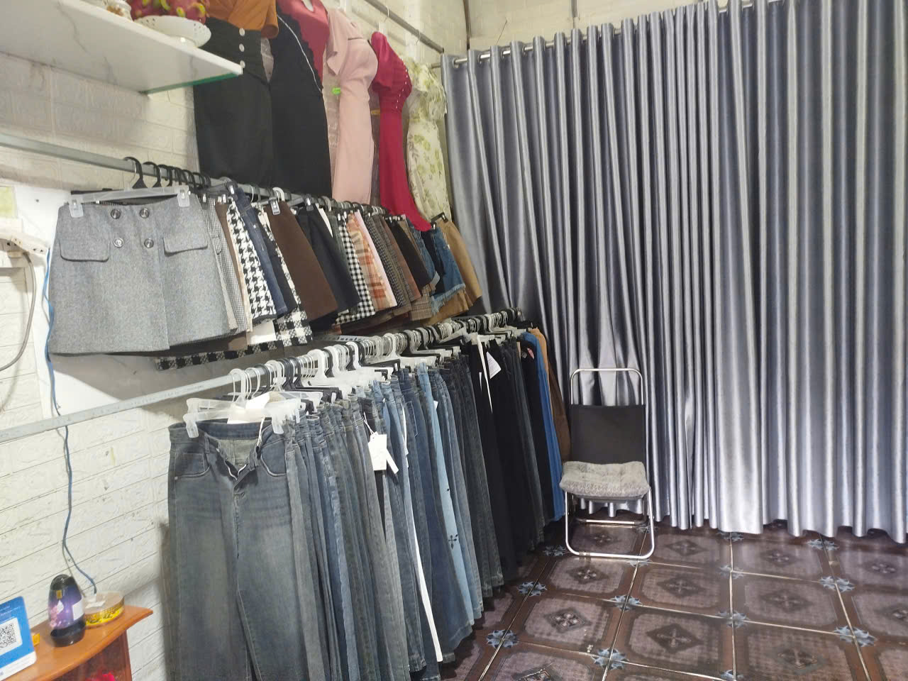 CHÍNH CHỦ SANG GẤP SHOP QUẦN ÁO CHỢ CĂN CỨ 26, PHƯỜNG 17, QUẬN GÒ VẤP, TP HỒ CHÍ MINH