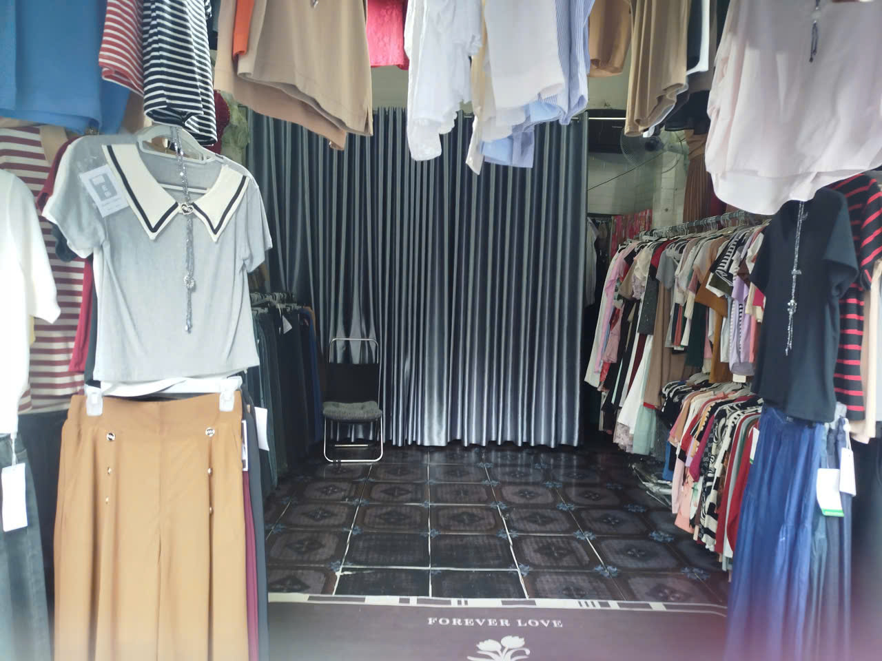 CHÍNH CHỦ SANG GẤP SHOP QUẦN ÁO CHỢ CĂN CỨ 26, PHƯỜNG 17, QUẬN GÒ VẤP, TP HỒ CHÍ MINH-3