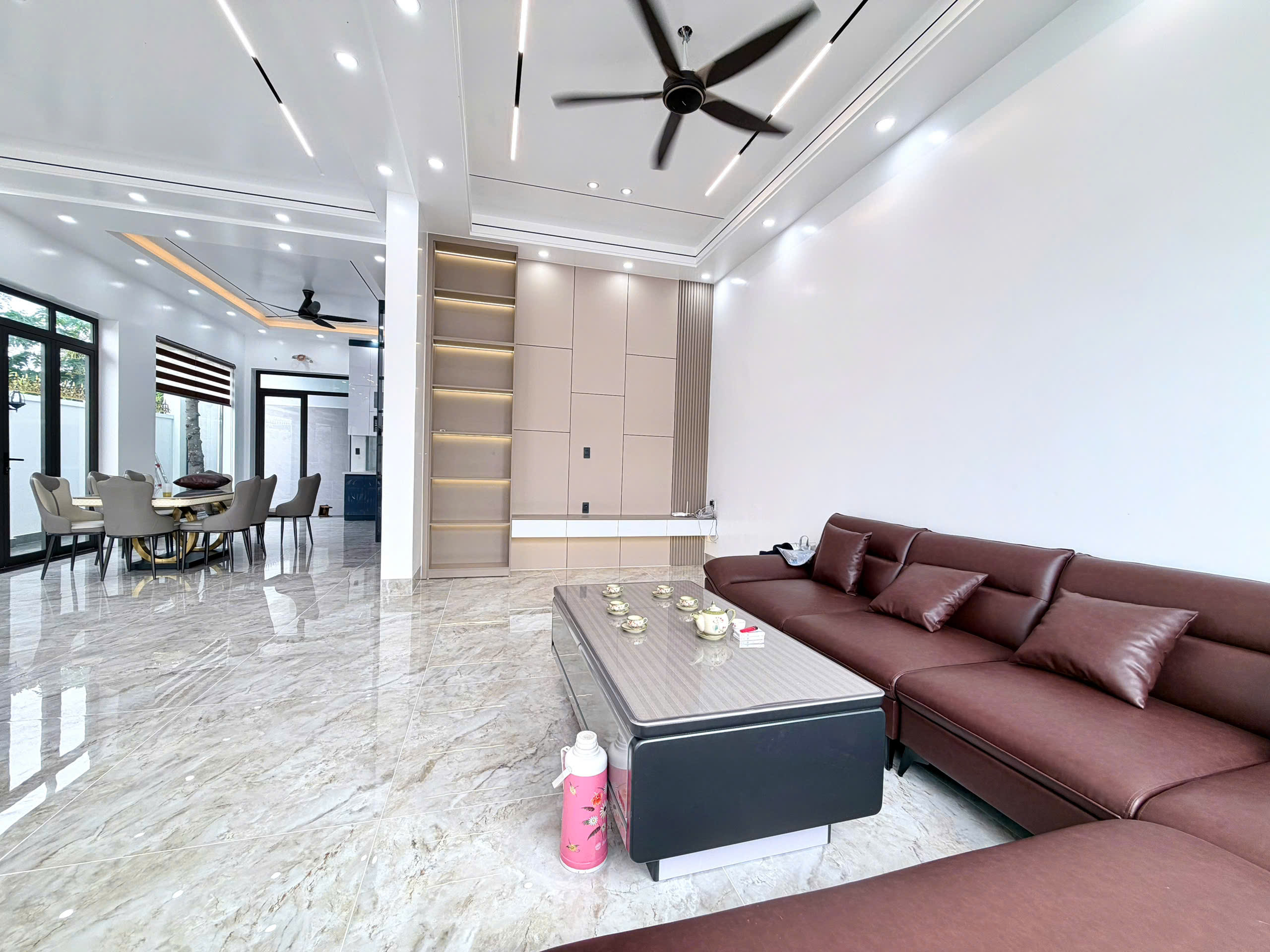 NHÀ XÂY MỚI KHU TĐC VINHOMES RIVERSIDE – HỒNG BÀNG