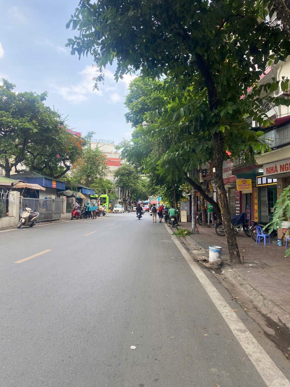 Cho thuê nhà mặt phố Huế