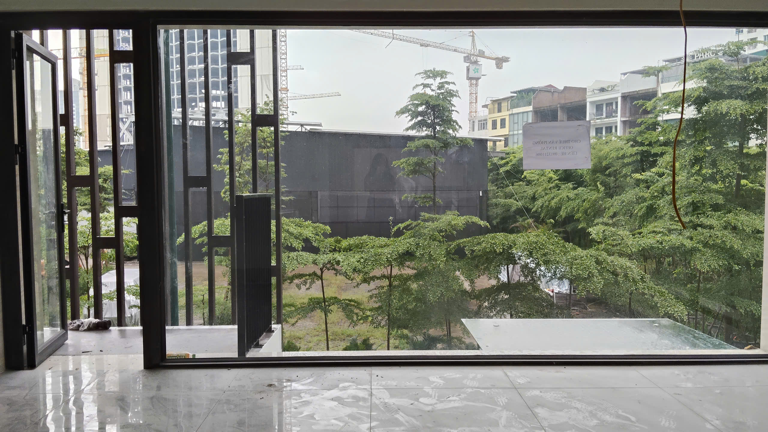 Thuê SH Ciputra  Tòa nhà 6 tầng gần 600m², chuẩn văn phòng, chỉ 85 triệu/tháng-3