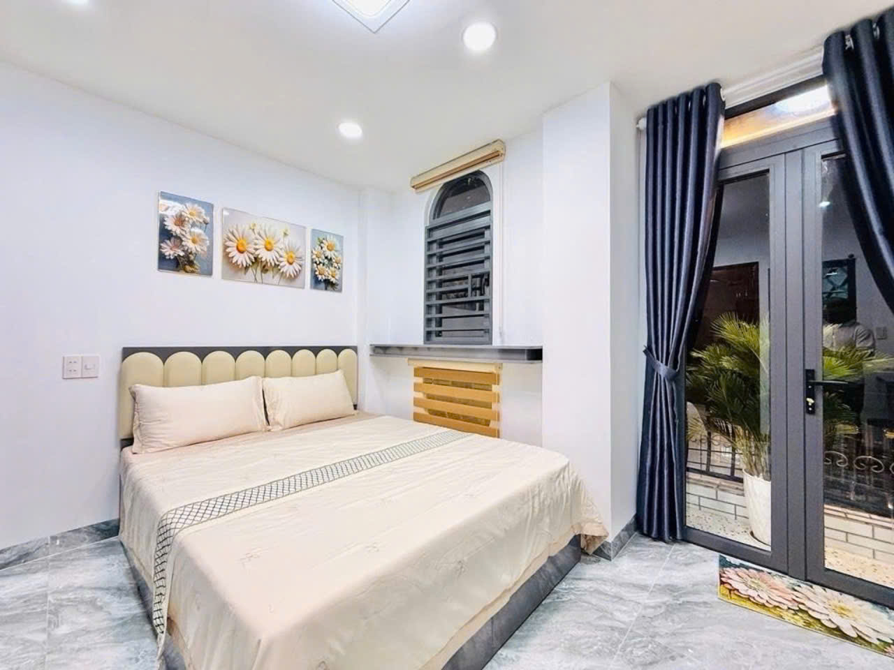 Bán nhanh nhà Nguyễn Thị Thập - Lâm Văn Bền, 5x24m, 14 tỷ, phù hợp gia đình, có chỗ để xe hơi
