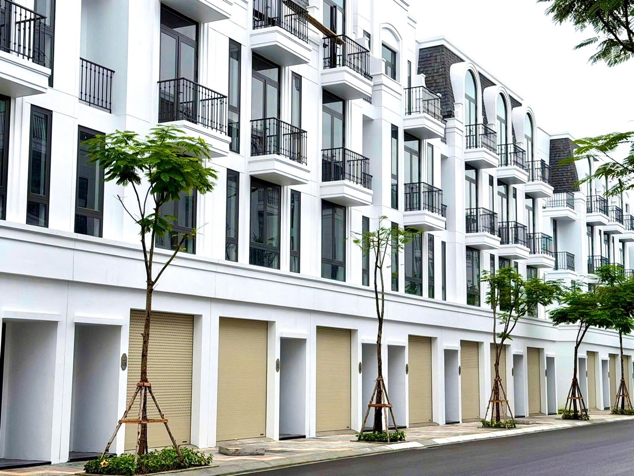 BÁN LIỀN KỀ An cư đỉnh cao, kinh doanh đắc lợi: Thủy Nguyên 62m2 chỉ 4.5 tỷ – Xứng tầm đẳng cấp 0566.194.952