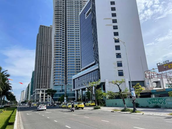 NHÀ 4 TẦNG TẠ MỸ DUẬT, KHU PHỐ HÀN. GIÁ TỐT. LH 0905233234