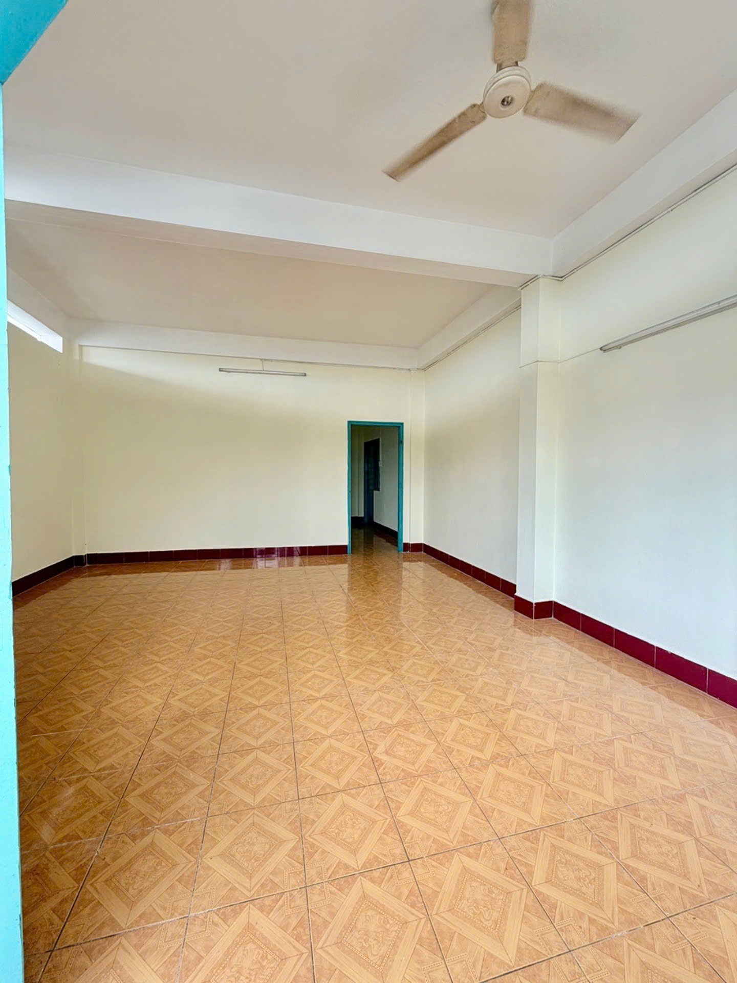 Bán căn hộ chung cư view phố Q1 SHR giá hạt rẻ-4