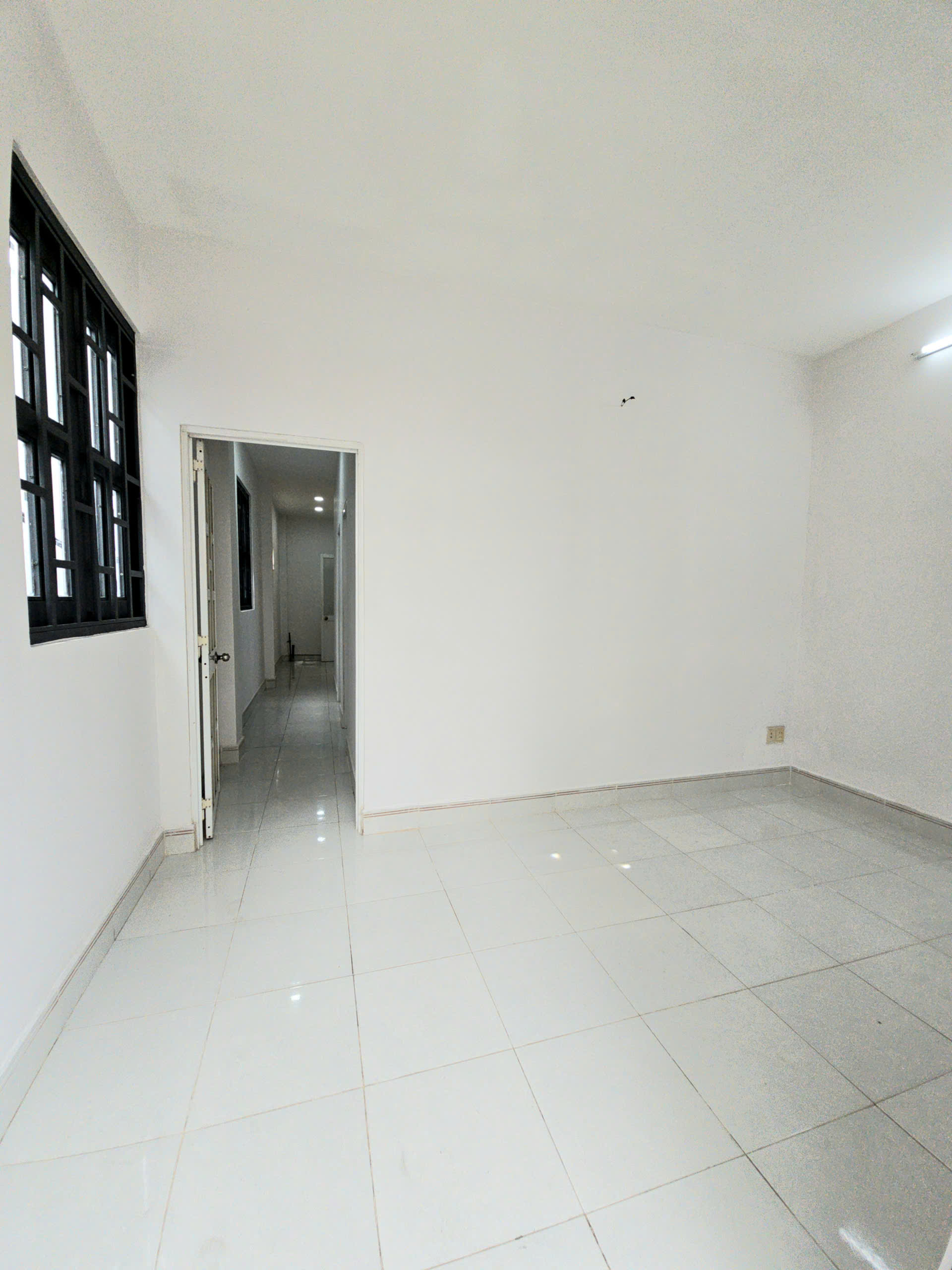 Bán nhà  mặt tiền xe hơi  trung tâm Q7 tân hưng 

Ngang 4 dài 13 m

Chỉ 6 tỷ có dòng tiền-4