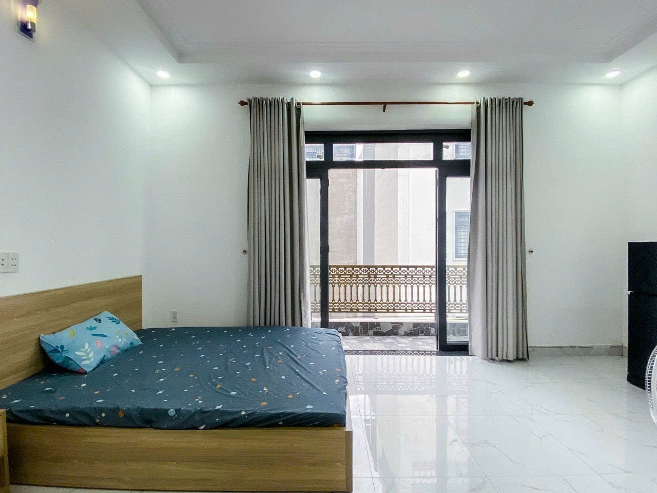 Hẻm 8m thông Đ Số 5 BHH gần Aeon Tân Phú gần chợ 3 Tầng56 56m2 Giá : 4 tỷ 1