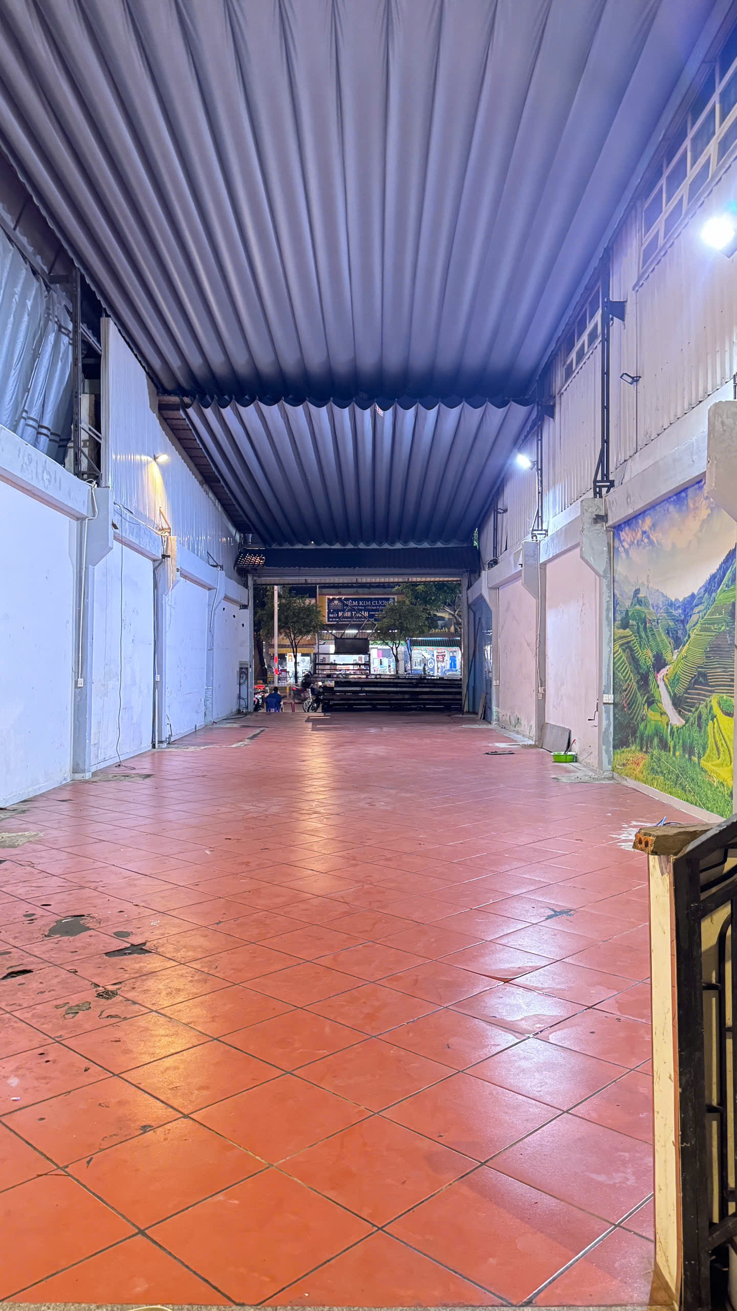 CHO THUÊ MẶT BẰNG ĐƯỜNG KÍNH DƯƠNG VƯƠNG 460m2  LÀM VĂN PHÒNG, GARAGE OTO,...