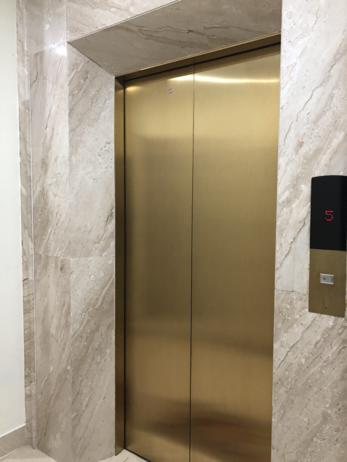 Cho thuê nhà, Trần Nhân Tông, Mai Hắc Đế, THANG MÁY; 160m2* 5T -64 tr-3
