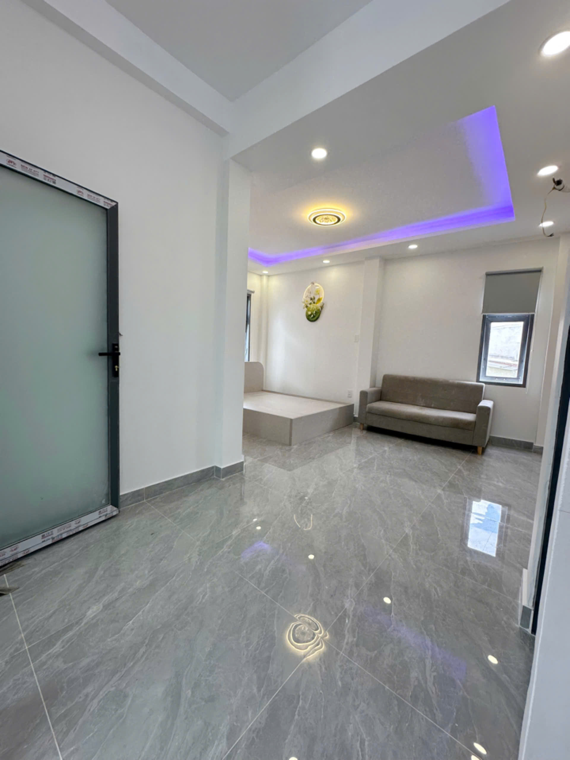 Bán nhà mới dòng tiền ổn định 30 triệu tháng 
Có 5 đ trung tâm q4  đúc 6 tấm