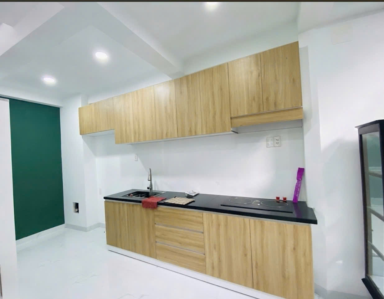 TRUNG TÂM QUẬN 10 - HẺM THÔNG BÀ HẠT - NGANG 4M NỞ HẬU - 5 TẦNG BTCT MỚI TINH - 39M²-3