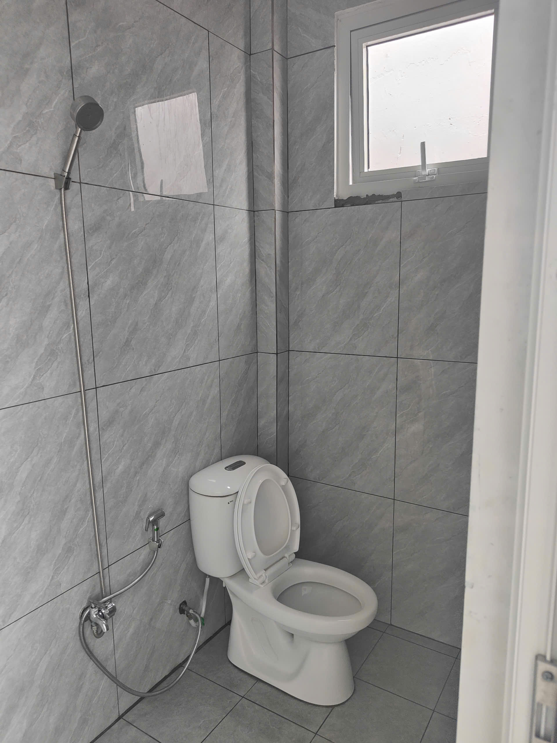 Bán Lô Đất Tặng Nhà Mặt Tiền Hoàng Hữu Nam, phường Tân Phú (quận 9 cũ), TP Thủ Đức-3