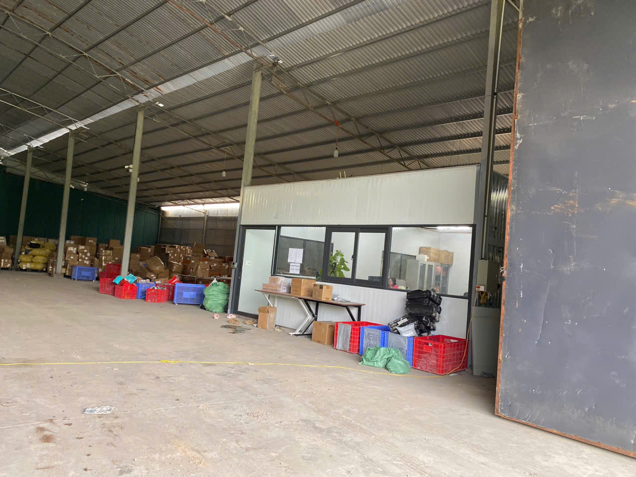 CHO THUÊ KHO XƯỞNG 1500m TẠI Đường QL3 TIÊN DƯỢC, SÓC SƠN. HÀ NỘI