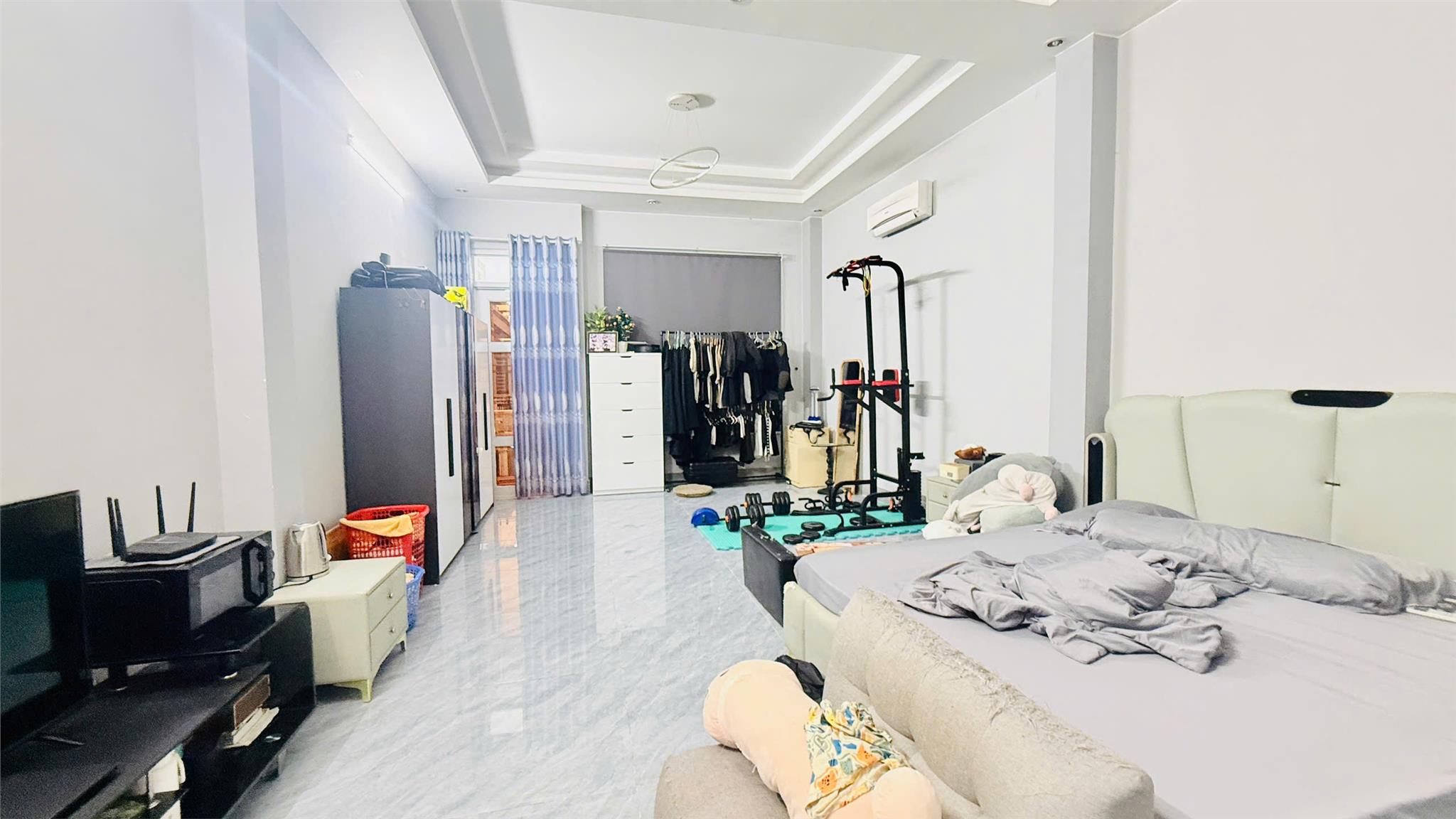 BÁN NHÀ MẶT TIỀN SỐ 1 CŨ, DT : 122/138M3, 4 TẦNG, 6 PHÒNG, CHỈ 19 TỶ TL.
