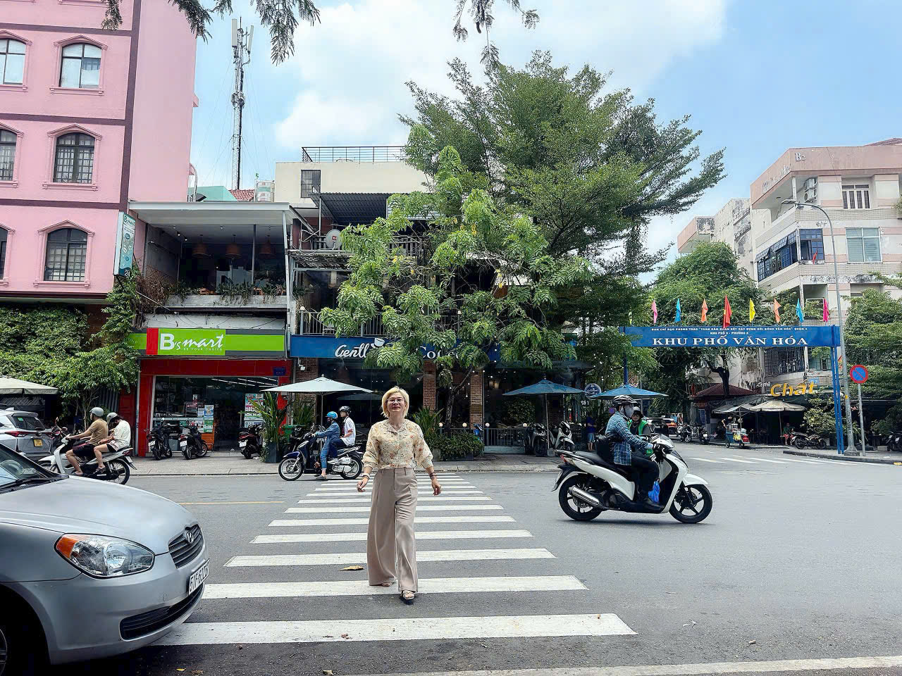 SIÊU PHẨM ĐỘC TÔN CHÀO BÁN MẶT TIỀN Đ.KHÁNH HỘI, QUẬN 4 - NGANG HIẾM 14M*16M - HDT 120TR/TH - KHÔNG CÓ SẢN PHẨM THỨ 2 SO SÁNH * LH GIANG GIANG: 093.86.76.685