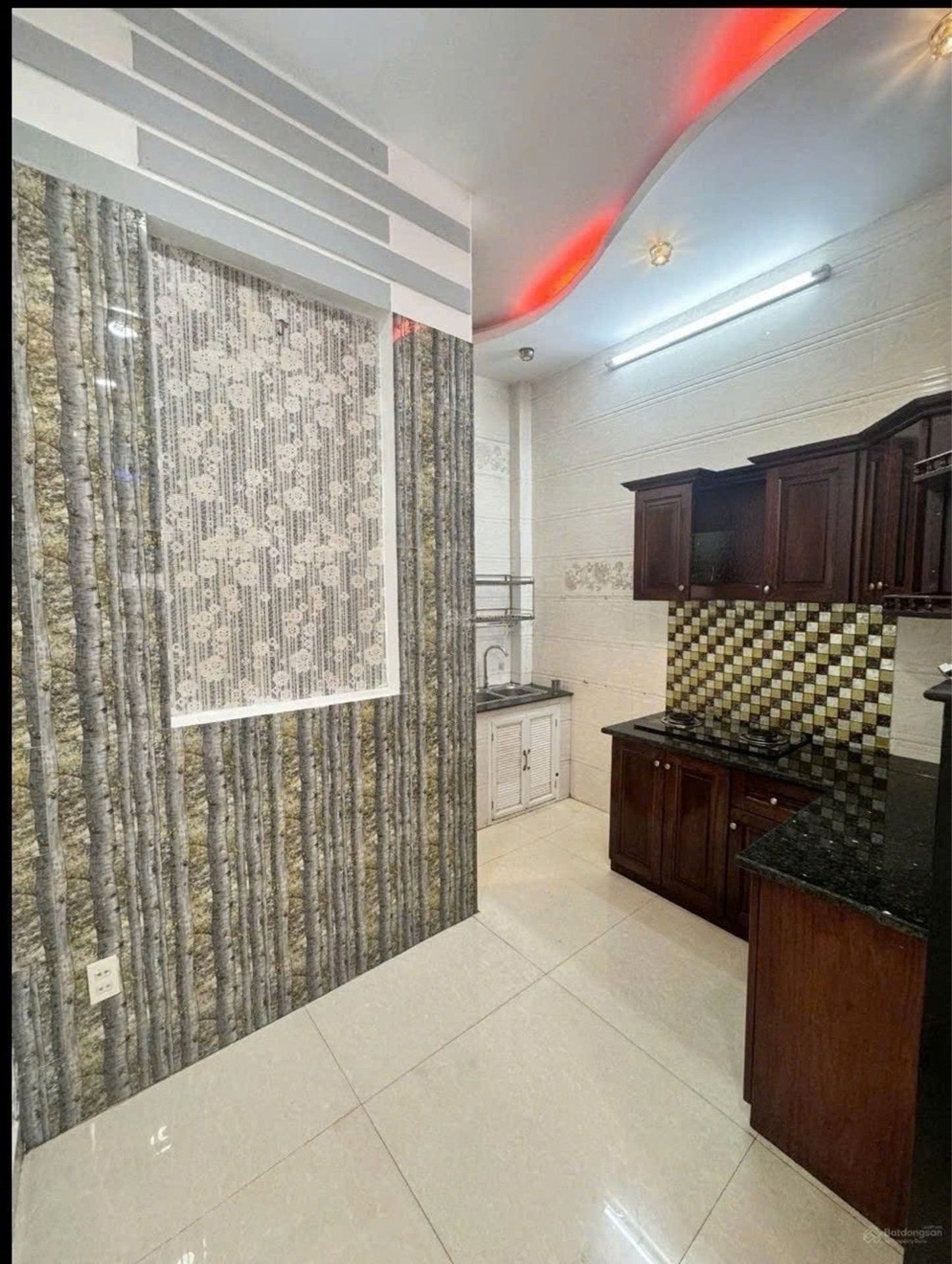 NHÀ 3 X 9.5 ĐÚC 4 TẦNG - ĐƯỜNG NGUYỄN THỊ MINH KHAI Q3 - FULL TIỆN ÍCH XUNG QUANH - NHỈNH 6 TỶ