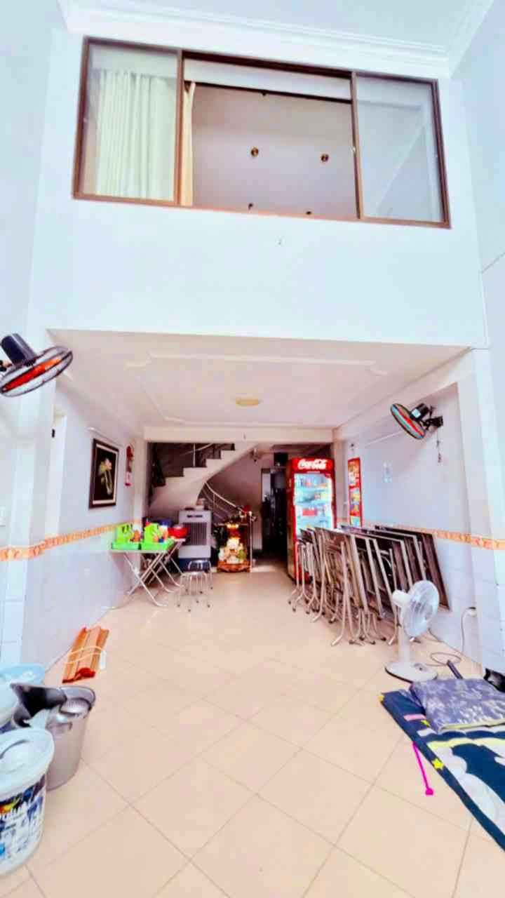 QUẬN 3: CHÍNH CHỦ 0938676685 BÁN NHÀ 4 TẦNG MẶT TIỀN HXH 6M VÕ VĂN TẦN, P.BÀN CỜ- DT LỚN 4,2M*22M SH VUÔNG ĐẸP- GIÁ TỐT CHÀO CHỈ 18,2T- KHAI THÁC CHDV SIÊU ĐỈNH