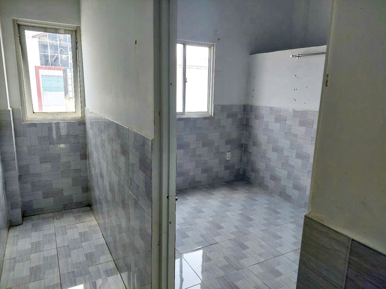🎉SIÊU PHẨM DÃY TRỌ 5 TẦNG- 99m2- Đ.ĐOÀN VĂN BƠ-  VỀ TÚI 48T/TH- LƯU THÔNG TÔN ĐẢN- XÓM CHIẾU- HOÀNG DIỆU - GẦN TRƯỜNG ĐH NGUYỄN TẤT THÀNH💙
