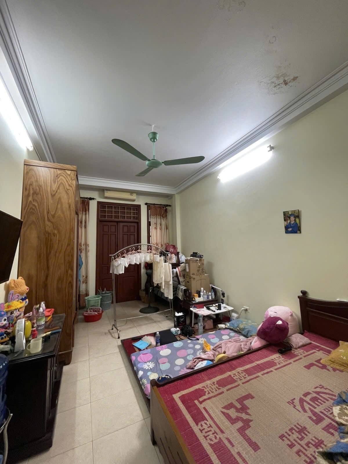 Bán nhà Nguyễn Đình Chiểu, 50m2, 4 tầng, mặt tiền gần 4m, 27.4 tỉ, ngõ ô tô, kinh doanh