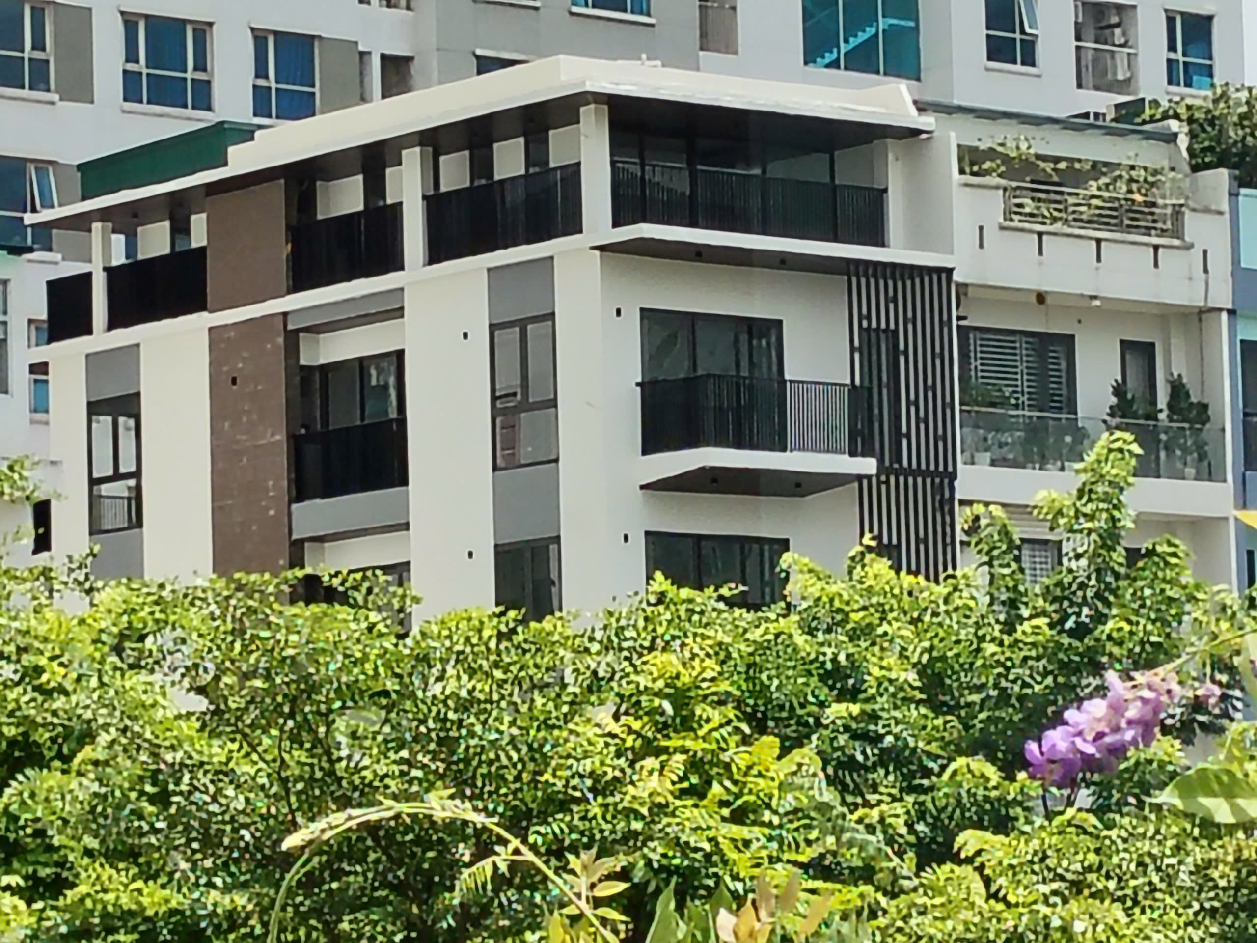 CHO THUÊ SHOPHOUSE CIPUTRA 542M² - VP HOÀN THIỆN, PCCC ĐẦY ĐỦ