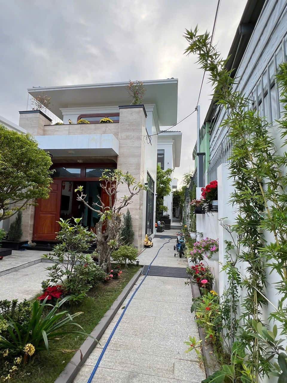 HOT HOT – CHÍNH CHỦ CẦN BÁN BIỆT THỰ MẶT TIỀN TẠI X. Phước Đồng, TP. Nha Trang, T. Khánh Hòa