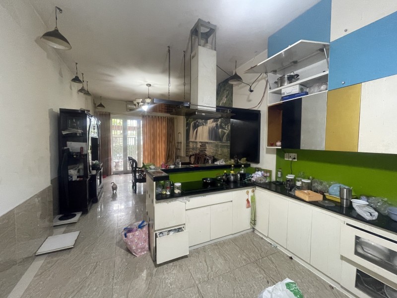 Bán nhà 3 tầng, 80m2, đường Trương Văn Thành, Hiệp Phú, Q9, Thủ Đức, TP HCM, sổ hồng riêng. Giá 6,18 tỷ.