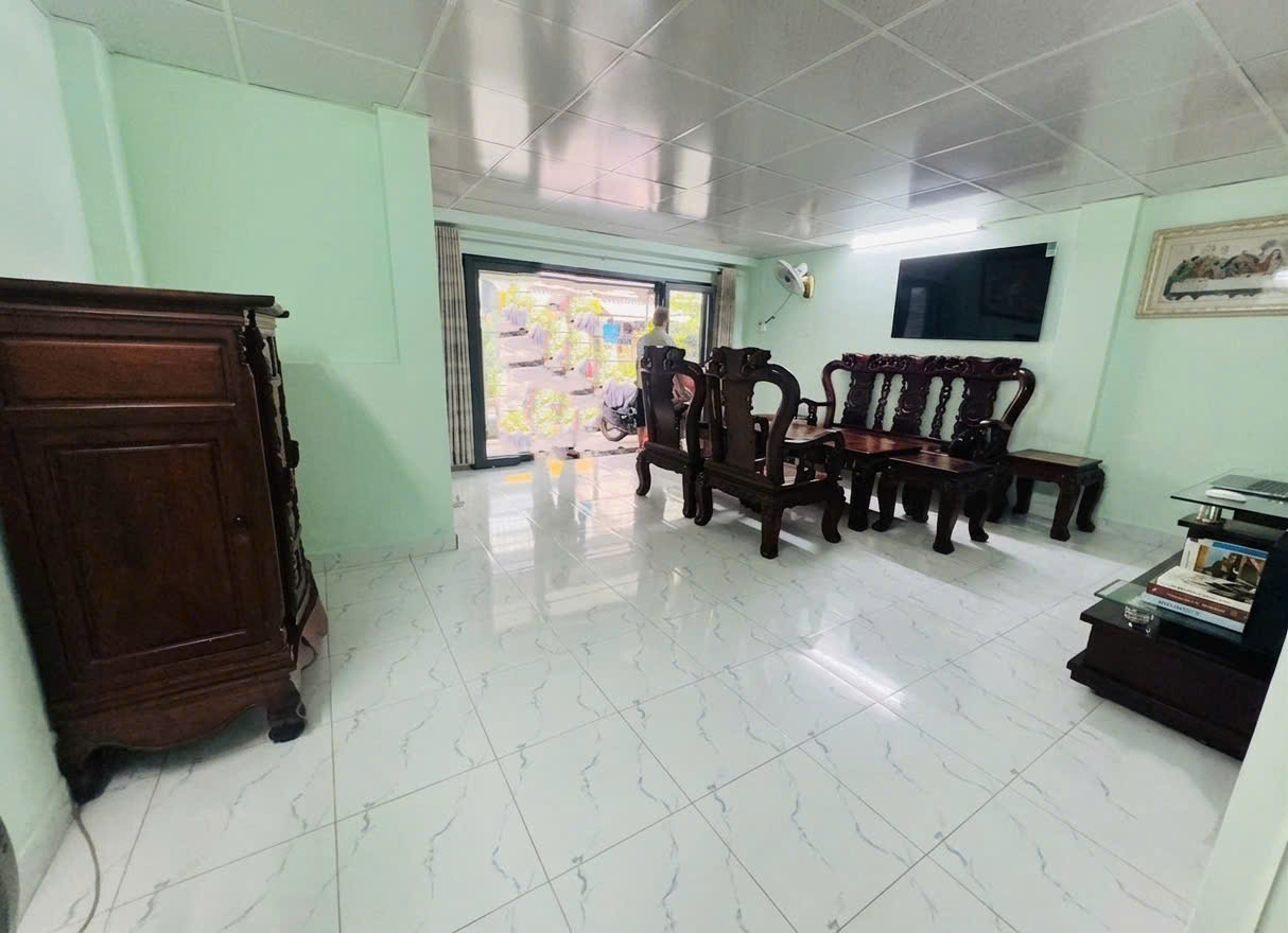 BÁN NHÀ CẤP 4 MẶT TIỀN MAI HẮC ĐẾ  Q.8, 78m2 CHỈ 6.1 TỶ .0939345129