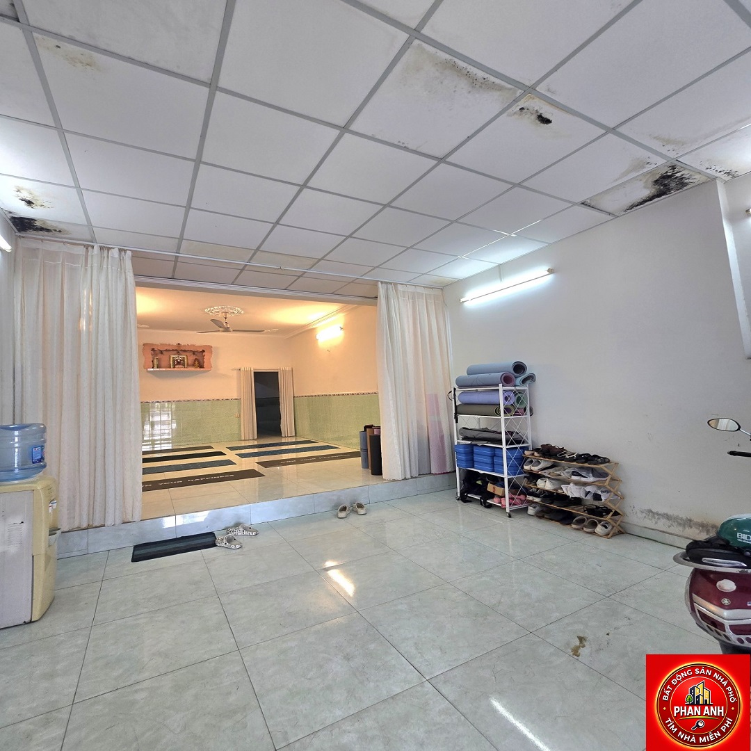 Mặt tiền đẹp – Khu Trường Thọ giờ còn mấy căn như này?  Nhà 2 tầng bố trí hợp lý chỉ với 11 đồng.