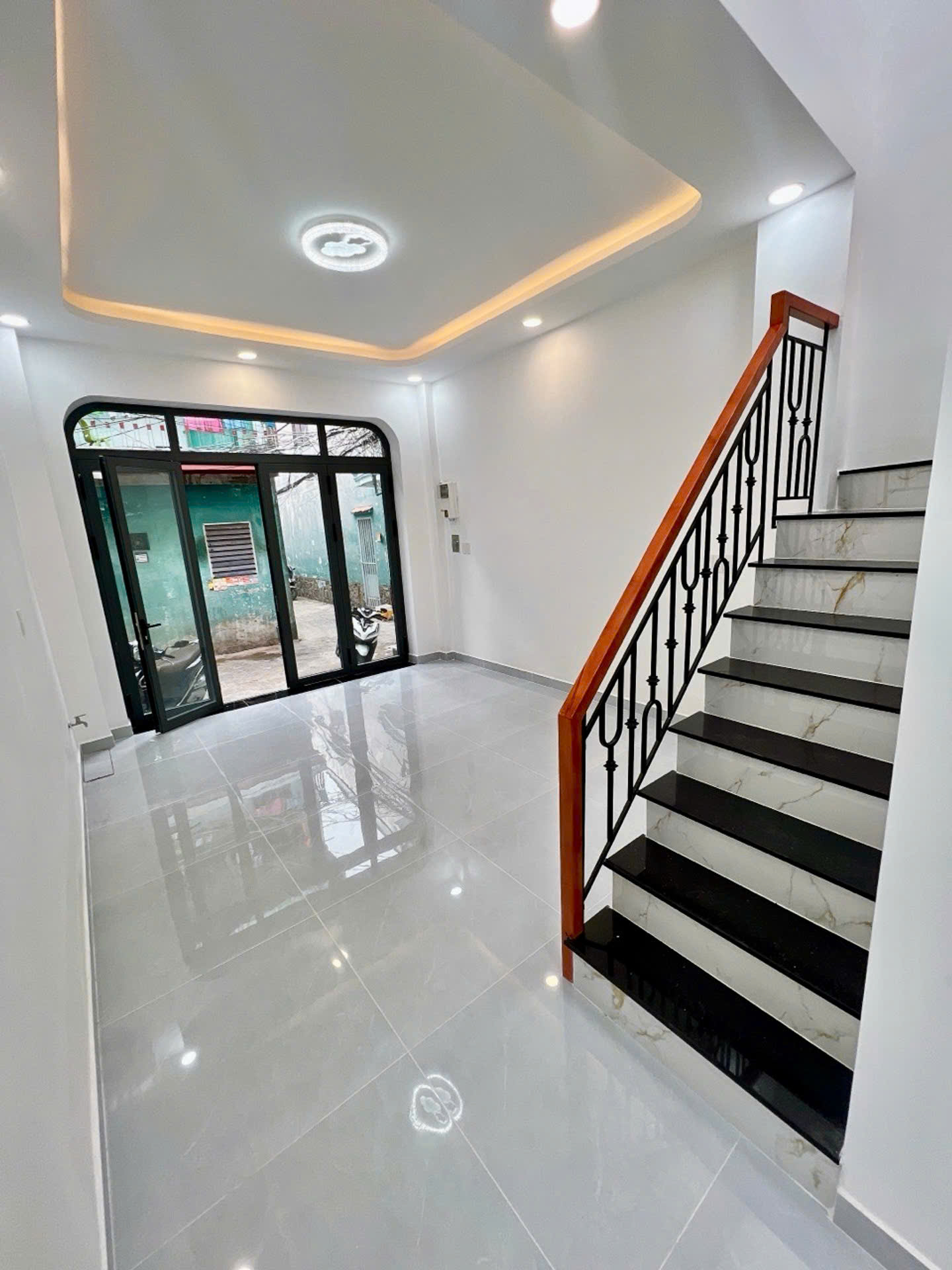 BÁN NHÀ GẦN PARC MALL CAO LỖ – QUẬN 8 – 61M2 – NHỈNH 5 TỶ- LH 0784968131-4