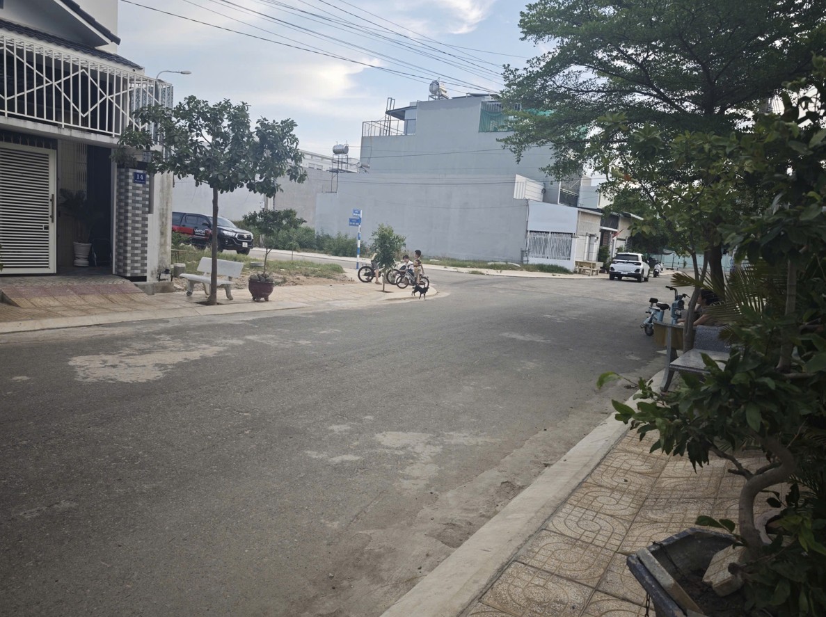 Chính chủ bán nhà đường Trần Xuân Soạn - Gần Bệnh viện Đa khoa tỉnh mới - Giá chỉ 2,05 tỷ