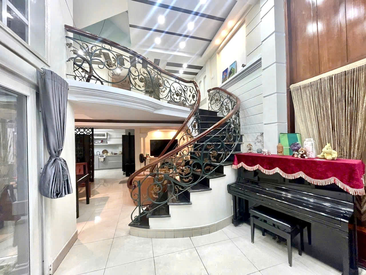 QUẬN 1; CHÍNH CHỦ 0938676685 BÁN BIỆT THỰ 5 TẦNG ĐẶNG DUNG, P.TÂN ĐỊNH- DT 11M*9M- THIẾT KẾ PHONG CÁCH TÂN CỔ ĐIỂN CLASSICAL- CHÀO CHỈ 21T