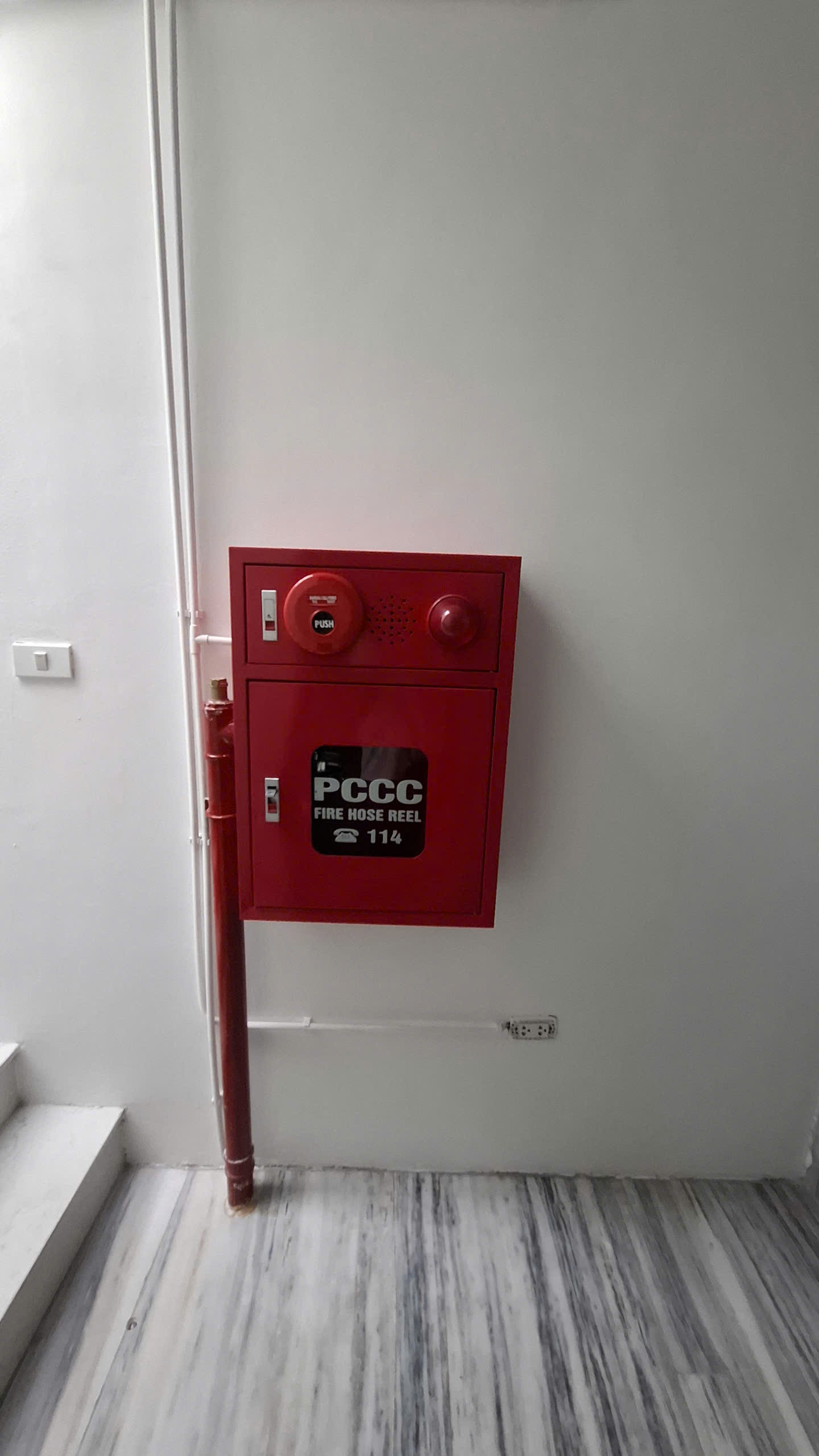 Cho thuê nhà, 134m2_ 6T; Hoàng Quốc Việt, Tô Hiệu, Nghĩa Tân -76 tr