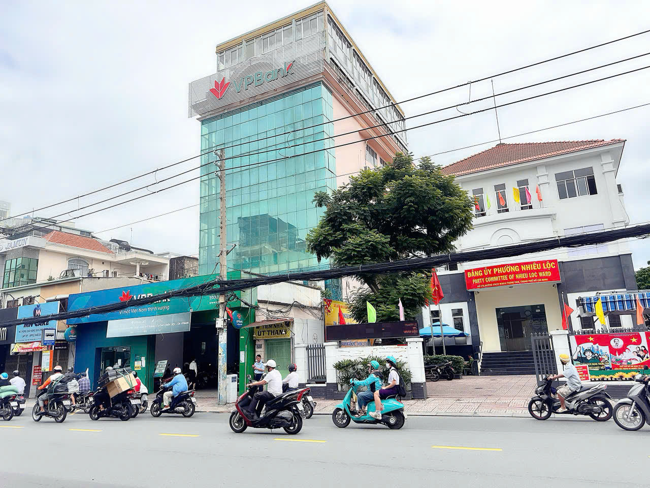 CHỈ 23T - DT 180M2 FULL THỔ CƯ - MTKD Đ. CÁCH MẠNG THÁNG 8, QUẬN 3 - CHÍNH CHỦ 1 ĐỜI XƯA*LH GIANG GIANG: 0938676685