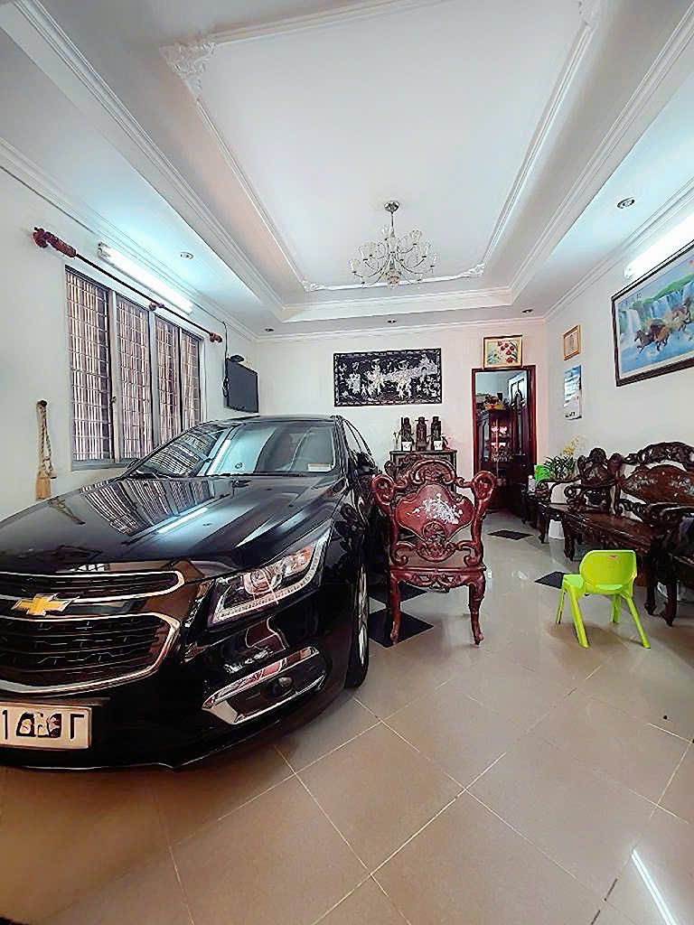 BÁN NHÀ 3 TẦNG HXH Đ.NAM KỲ KHỞI NGHĨA, QUẬN 3 - DT 64M2 - XE HƠI NGỦ TRONG NHÀ* LH GIANG GIANG: 093.86.76.685
